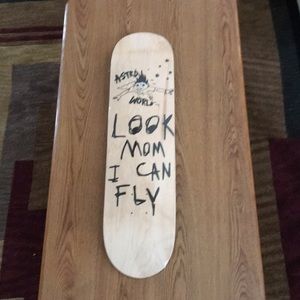 Travis Scott “Look Mom I Can Fly” skate deck/board